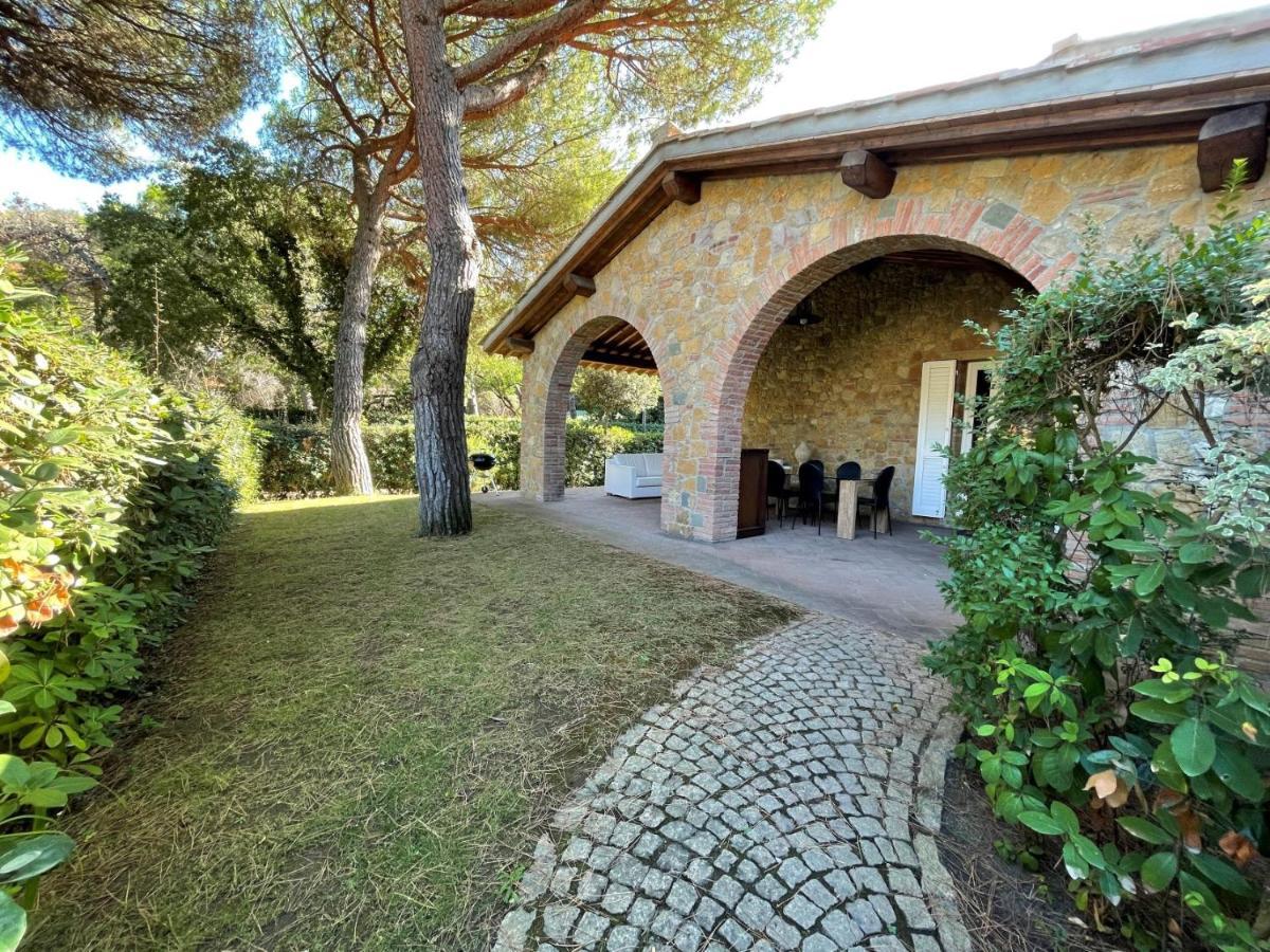 Villaggio I Sorbizzi Marina Di Bibbona Exterior foto